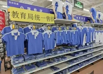 深圳校服的“真香密码”是什么
New