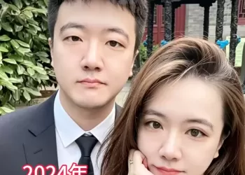 精华									
极为罕见！90后新婚夫妻同患罕见病瘫痪，儿童出生即夭折
New