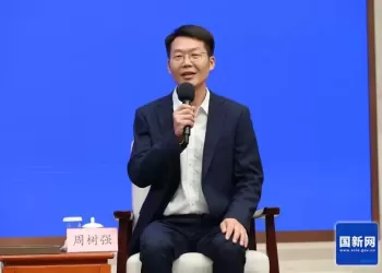 从山村少年到航空职教人，四川这位教授亮相国新办记者见面会，分享职教故事
New