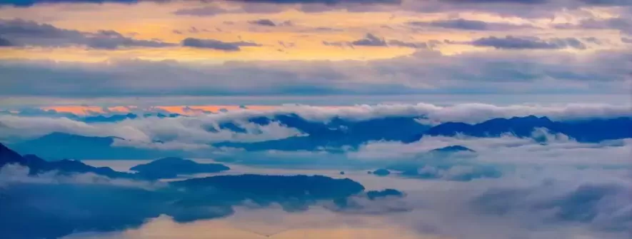 7月1日，杭州千岛湖迎来绝美云海景观。
New