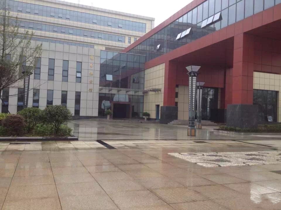 155656xfmklkrjktjuk3at_conew1.jpg