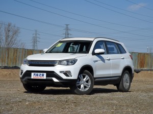 c_autohomecar__wKgFXFbxPDyACFuFAAk26KnXx-M162.jpg