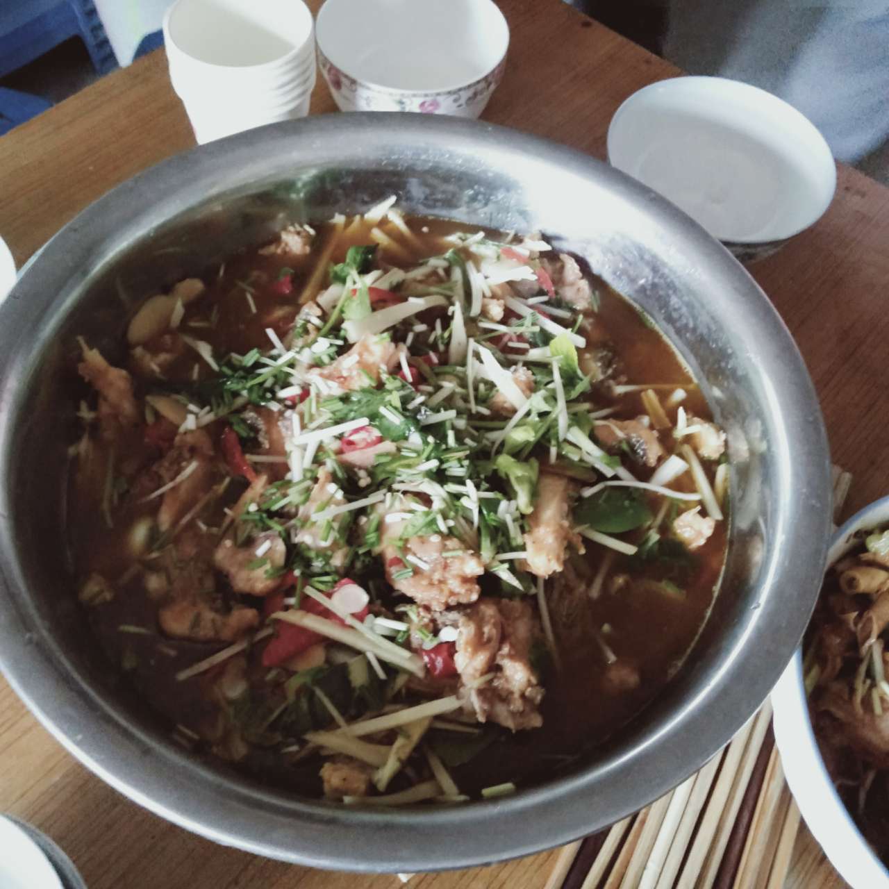 农村的饭菜就是这么实在-1.jpg