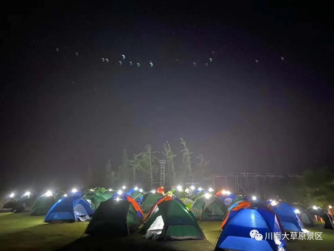 【喜迎国庆 欢度中秋】你喜欢的十余部经典童话剧在川南大草原上演-17.jpg