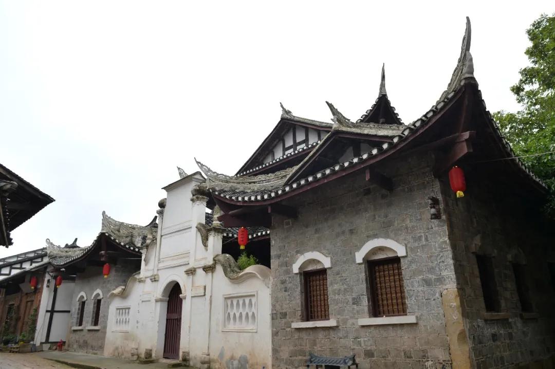 【大千故里古牌坊·骑马踩水游内江】内江7条精品旅游线路正式发布-16.jpg