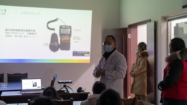 与你童行 温暖同心 —内江市市中区民政局留守儿童和困境儿童帮扶活动圆满成功-3.jpg