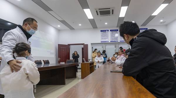 与你童行 温暖同心 —内江市市中区民政局留守儿童和困境儿童帮扶活动圆满成功-6.jpg
