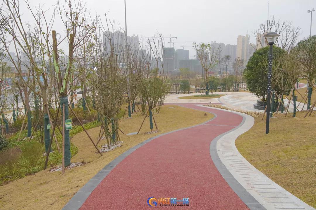 094743eqkqphq4pn1zi446.jpg