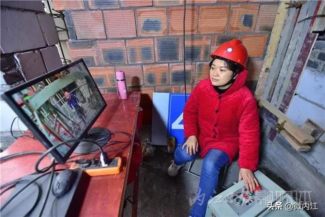 敢与男儿比高低！建筑工地上的内江妇女们——-4.jpeg