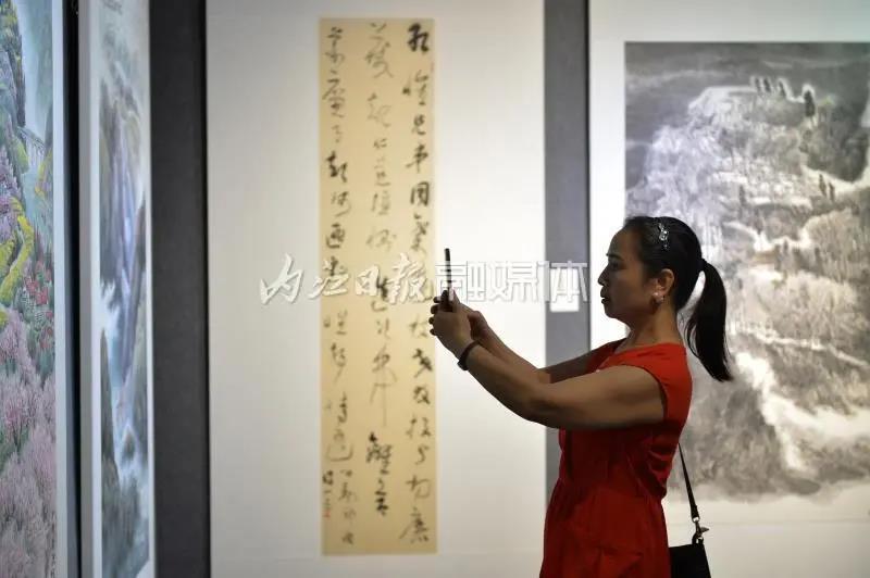 仅13天！内江张大千美术馆画展进行时，大量书画精品出展-9.jpg