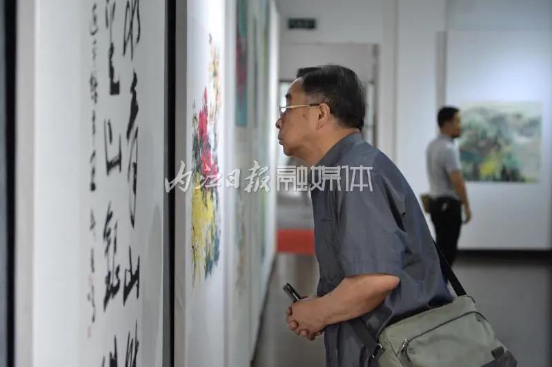 仅13天！内江张大千美术馆画展进行时，大量书画精品出展-6.jpg