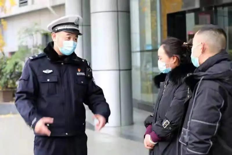 火上热搜！人民日报、新华社、央视争相报道，这个内江人出名了-12.jpg