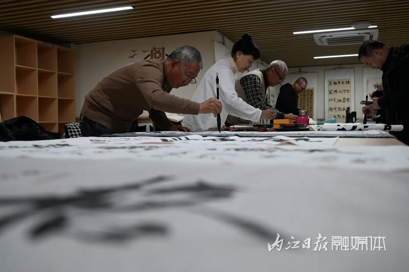 内江市东兴区：推动“1+N”15分钟城市养老服务圈建设-4.jpg