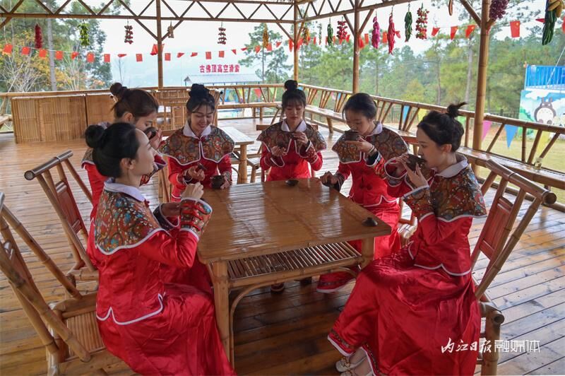 “穿越”千年！甜女“沉浸式”打卡古佛顶景区-16.jpg
