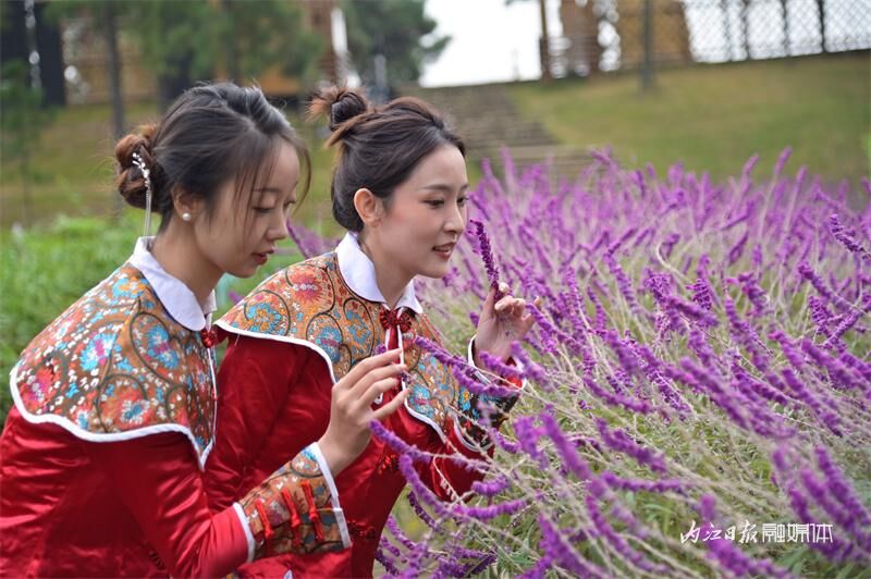 “穿越”千年！甜女“沉浸式”打卡古佛顶景区-13.jpg