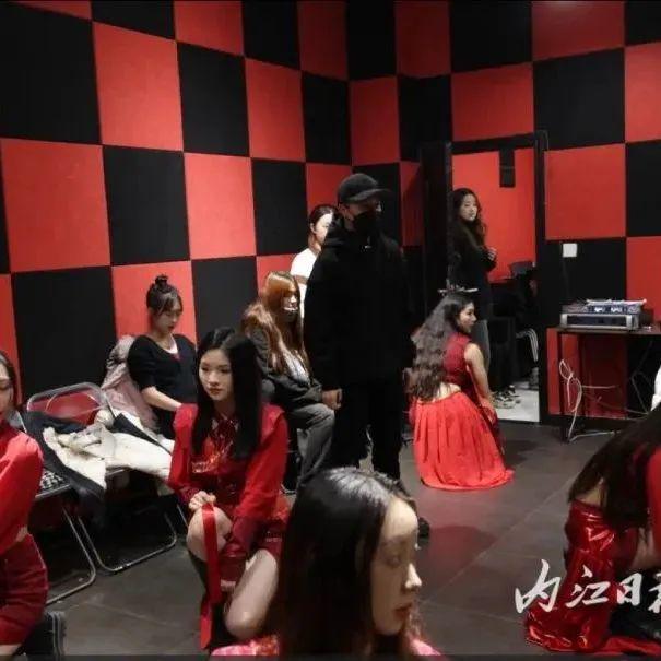 强强对决！甜女半决赛即将“打响”——-4.jpg