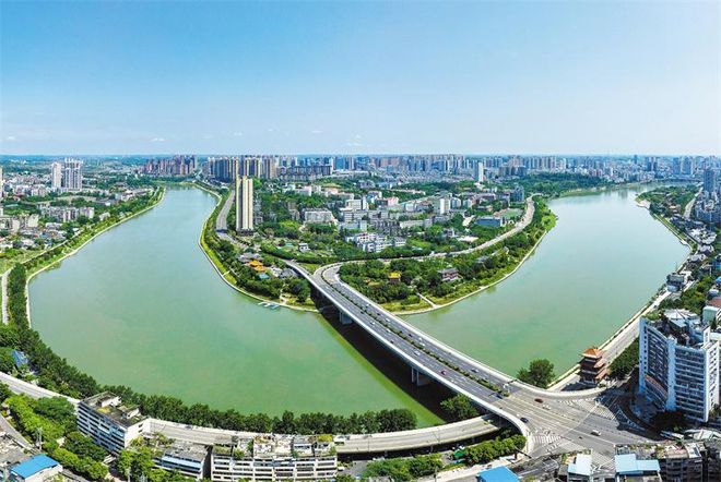 全程内江取景！电影《亲，在吗》今日在内江开机，佟丽娅主演——-3.jpg