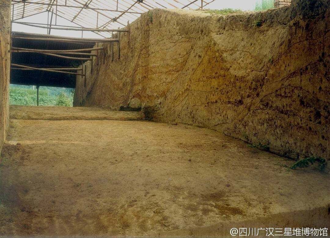 三星堆遗址有城墙吗？｜三星堆问答-2.jpg