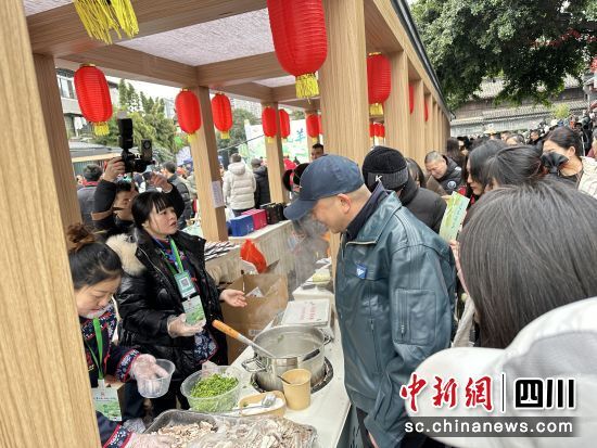 内江“美食名片”亮相成都 威远羊肉汤飘香蓉城-2.jpeg