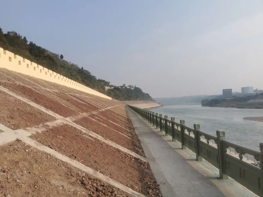 资中城区白石岩段堤防工程项目已完工-1.jpg