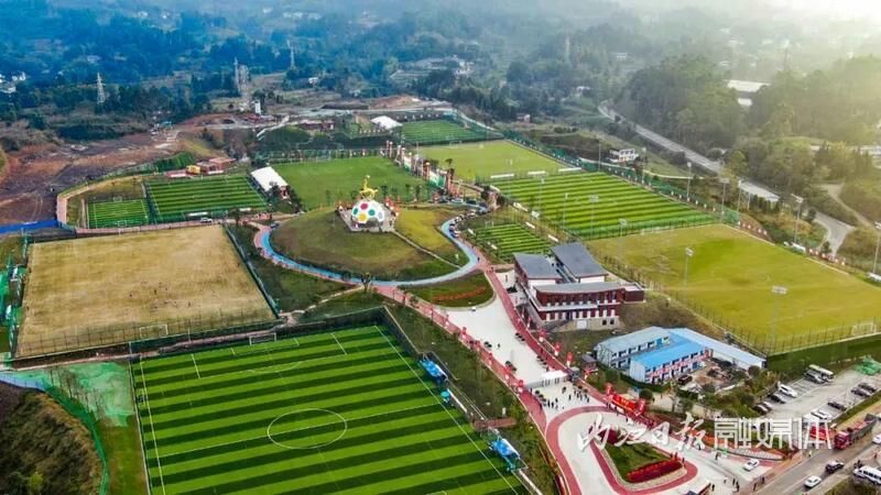 成宜高铁通车在即，乘上高铁来威远“吃喝玩乐”感受穹窿风貌-11.jpg
