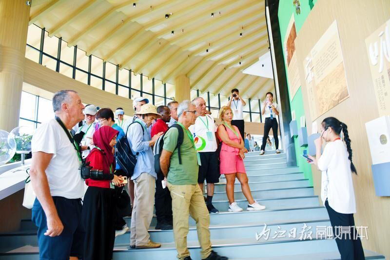 成宜高铁通车在即，乘上高铁来威远“吃喝玩乐”感受穹窿风貌-6.jpg
