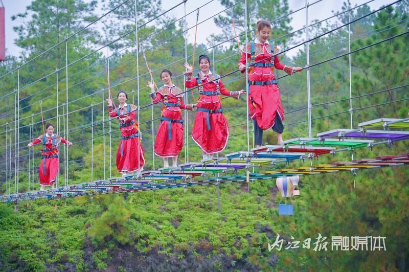 成宜高铁通车在即，乘上高铁来威远“吃喝玩乐”感受穹窿风貌-17.jpg