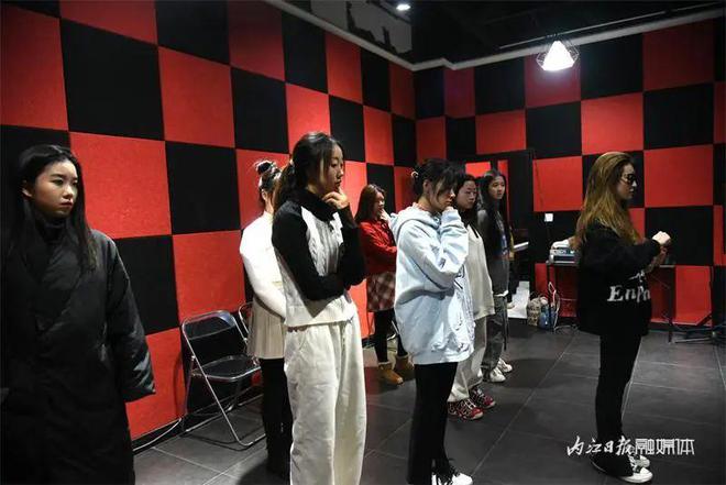 决赛在即！她们，火力全开-2.jpg