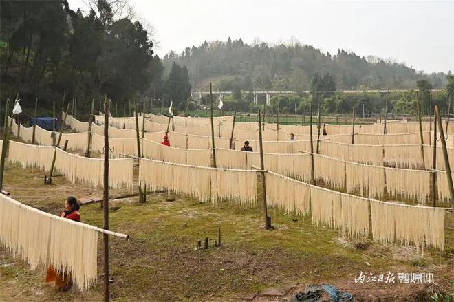 销往全国！内江这里的“白条条”有点东西-1.jpg