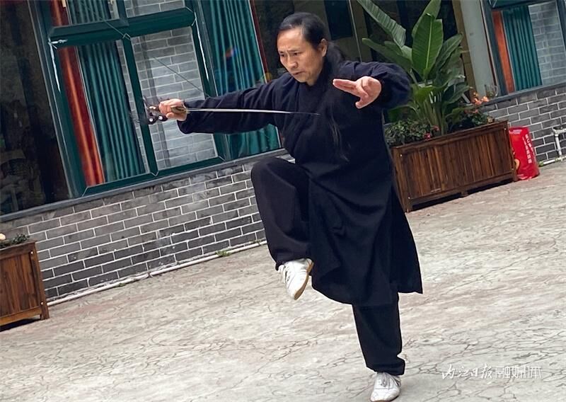 弘扬非遗文化！内江王家拳以武迎新春-11.jpg