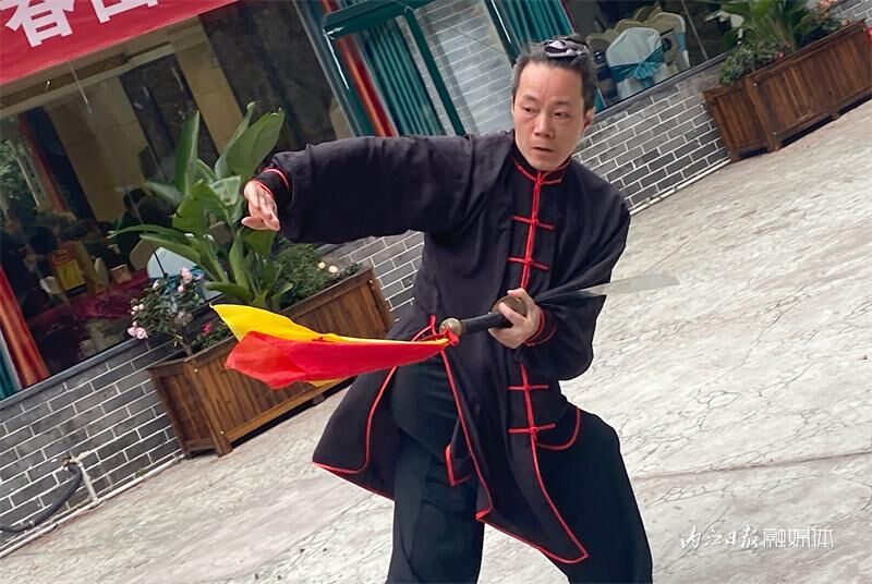 弘扬非遗文化！内江王家拳以武迎新春-10.jpg