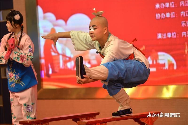 看演出、领礼品、吃年饭，内江这场活动让返乡农民工乐开了怀！-3.jpeg