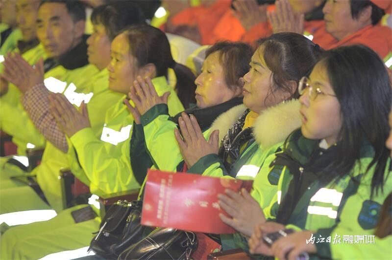 龙跃甜城•福满甜都——内江市2024年迎春文艺晚会掠影-10.jpg