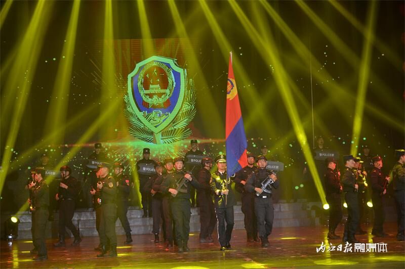 龙跃甜城•福满甜都——内江市2024年迎春文艺晚会掠影-14.jpg