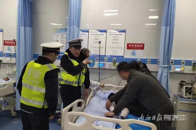 内江交警：以己之坚守，换路之畅通-4.jpg