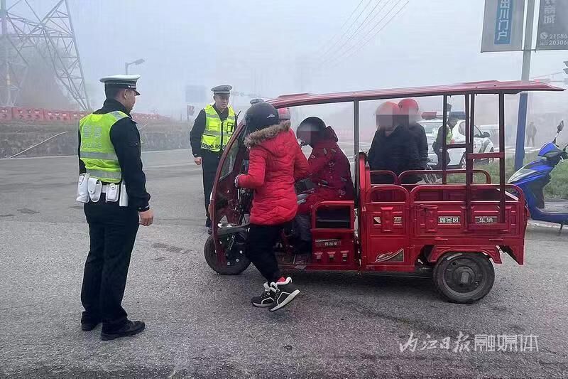 内江交警：以己之坚守，换路之畅通-3.jpg