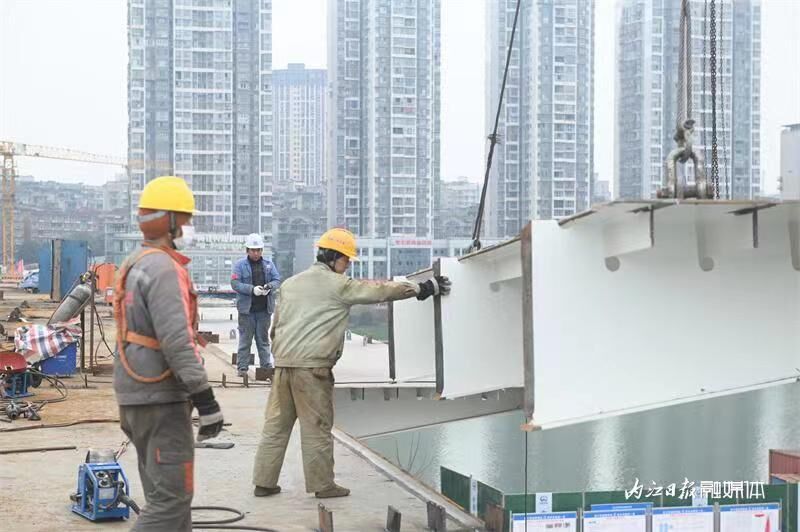 春节不停工，内江麻柳坝大桥建设忙-11.jpg