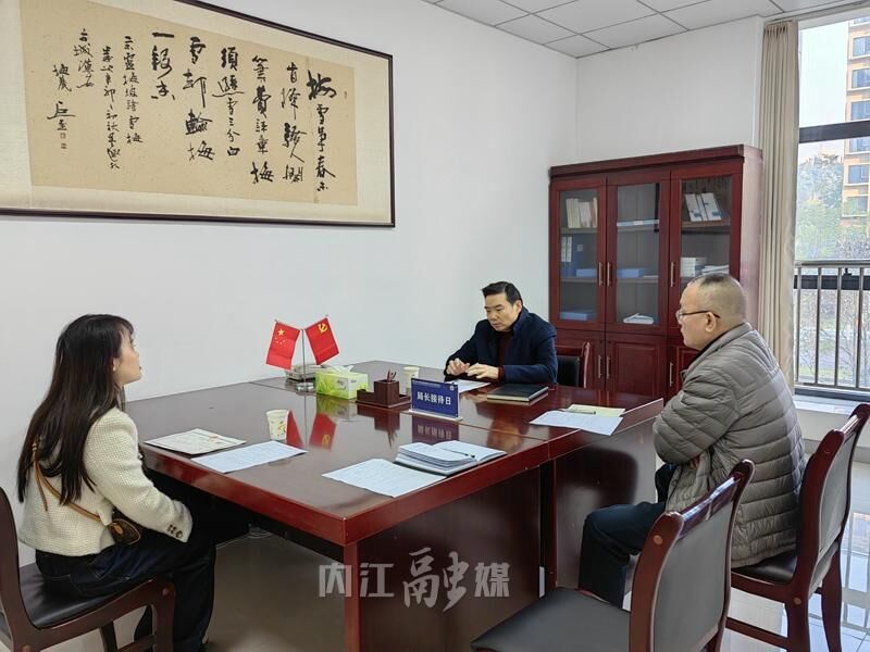 内江：设置“局长接待日”，“一把手”接访为企业解难题-1.jpg