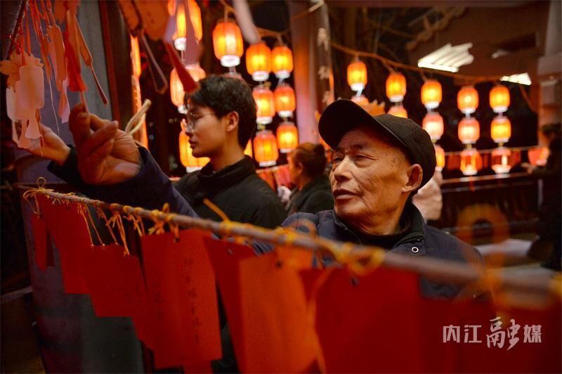 闹元宵！内江太白楼美哭了-14.jpeg
