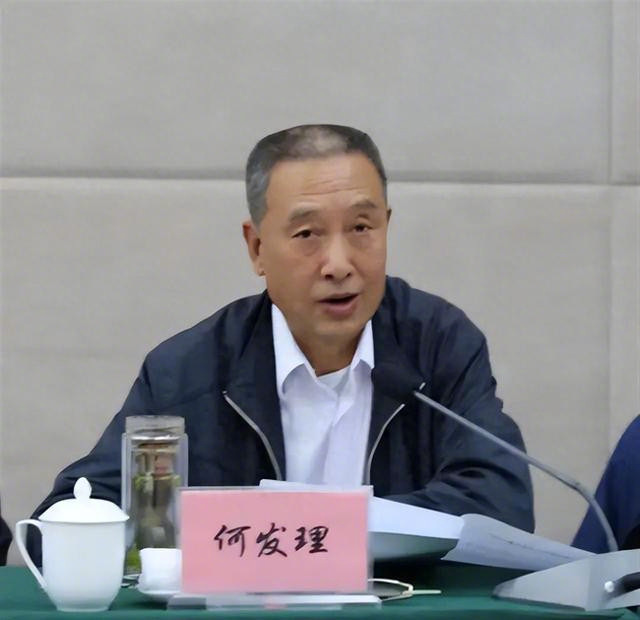 厅长退休后买13套房给子孙-1.jpg
