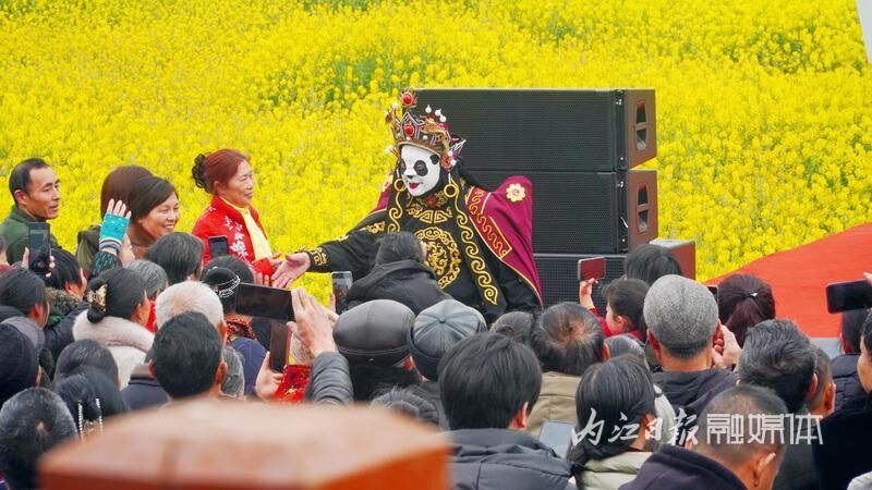 春日盛宴！威远县油菜花节拉开帷幕-2.jpg