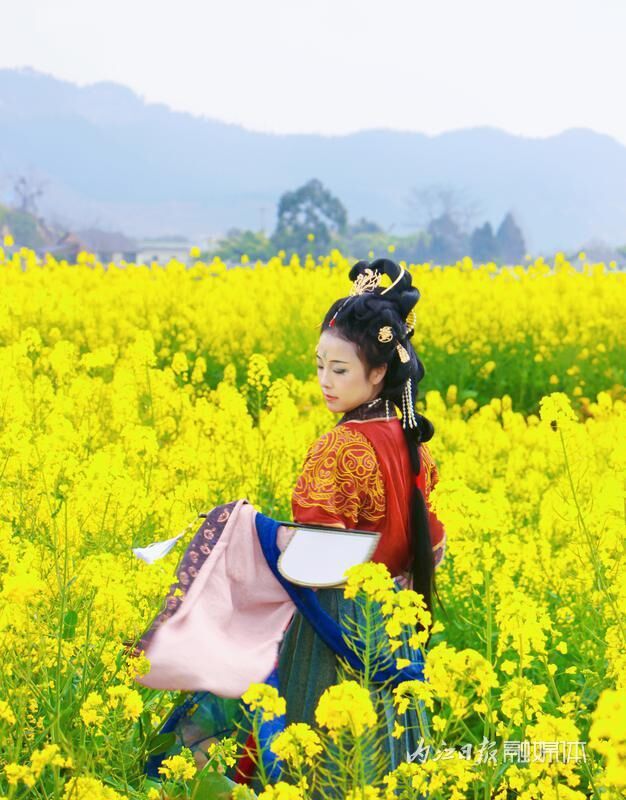春日盛宴！威远县油菜花节拉开帷幕-8.jpg