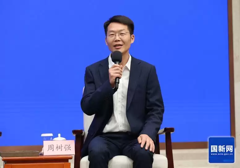 从山村少年到航空职教人，四川这位教授亮相国新办记者见面会，分享职教故事
New