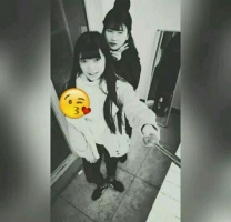 如果我像你伸手，你愿不愿意跟我